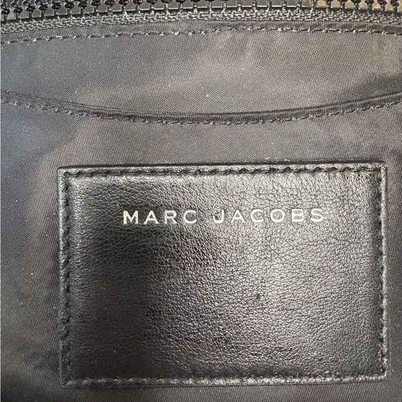 Marc Jacobs Black Nylon Crossbody Messenger Bag Leather Trim Silver Hardware - Picture 5 of 13